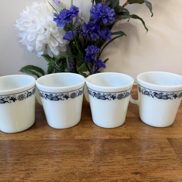 Vintage Corelle Old Town Blue Mugs Set of 4 Fire King Style Milk Glass Floral - Picture 1 of 5